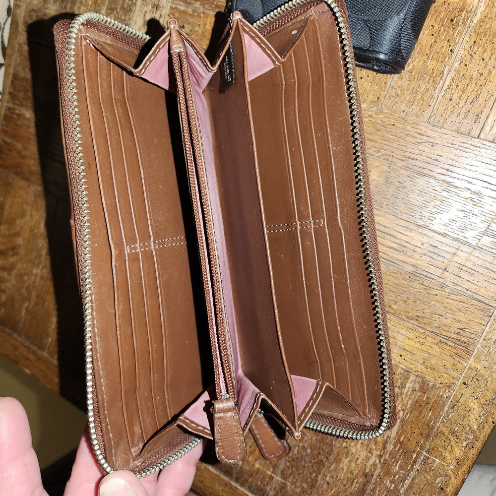 Coach Wallet Bundle - Picture 5 of 7